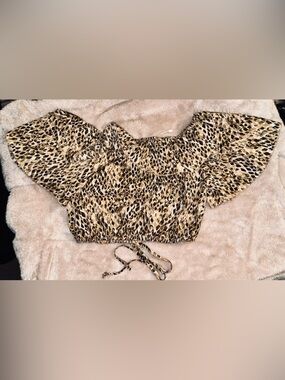 Zara Leopard-Print Off-Shoulder Crop Top - Beige/Black